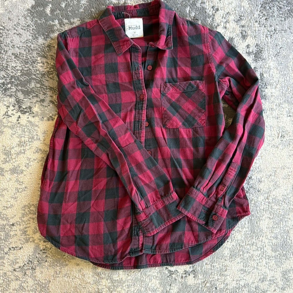 Medium Mudd Flannel print: Burgundy in color